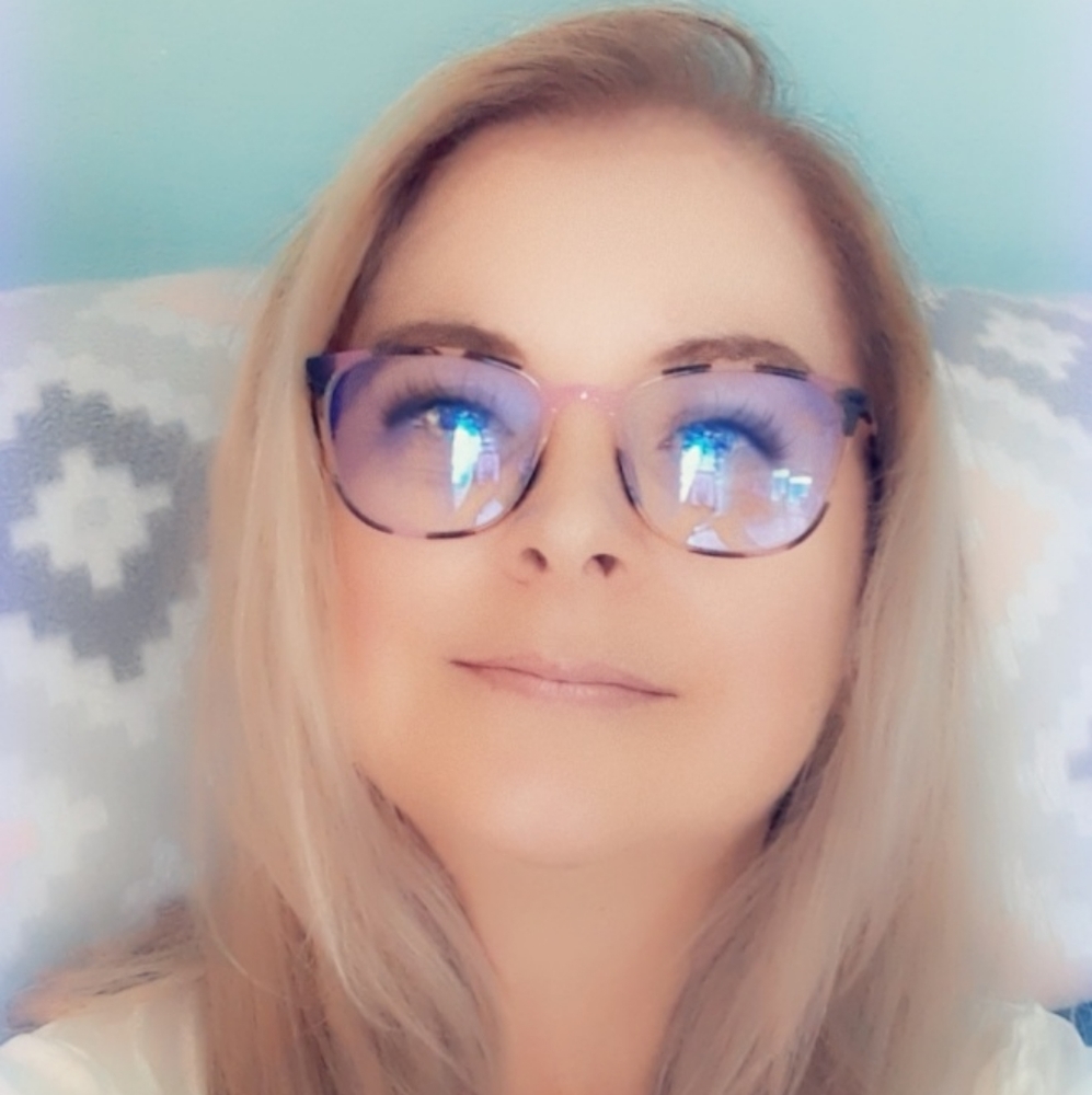 Meet your Posher, Michele